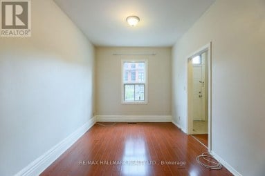 478 LOGAN AVENUE Toronto (South Riverdale) Ontario photo 3