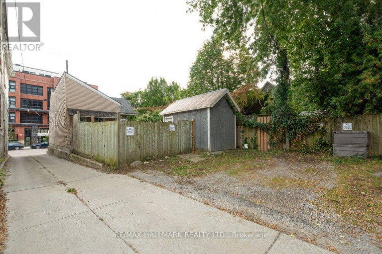 478 LOGAN AVENUE, Toronto (South Riverdale), Ontario, M4M2P4