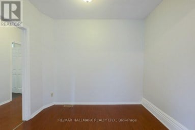 478 LOGAN AVENUE Toronto (South Riverdale) Ontario photo 7