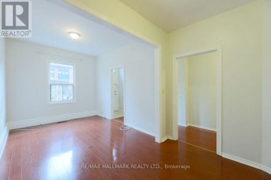 478 LOGAN AVENUE Toronto (South Riverdale) Ontario photo 9