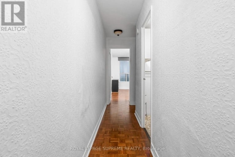 2409 - 85 EMMETT AVENUE, Toronto (Mount Dennis), Ontario, M6M5A2
