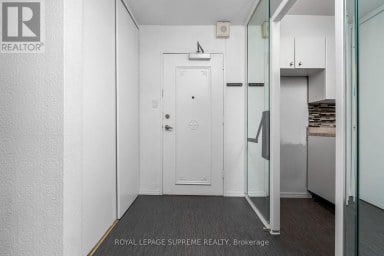 2409 - 85 EMMETT AVENUE Toronto (Mount Dennis) Ontario photo 2