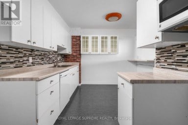 2409 - 85 EMMETT AVENUE Toronto (Mount Dennis) Ontario photo 4