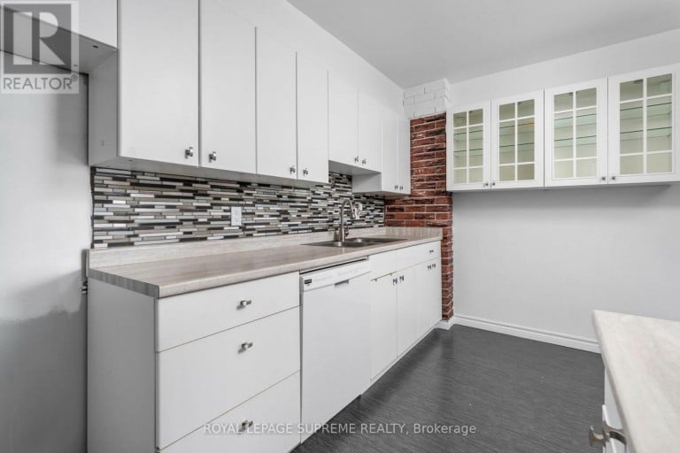 2409 - 85 EMMETT AVENUE, Toronto (Mount Dennis), Ontario, M6M5A2