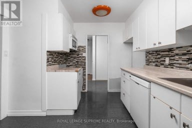 2409 - 85 EMMETT AVENUE Toronto (Mount Dennis) Ontario photo 7