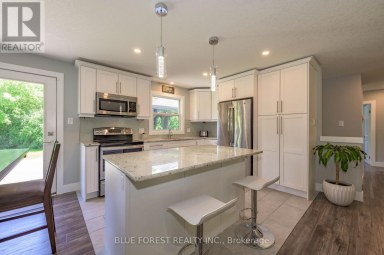966 GLENBANNER ROAD London South (South Y) Ontario photo 10