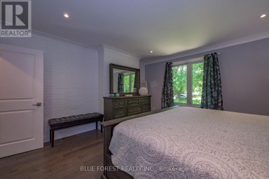 966 GLENBANNER ROAD London South (South Y) Ontario photo 15