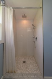 966 GLENBANNER ROAD London South (South Y) Ontario photo 17