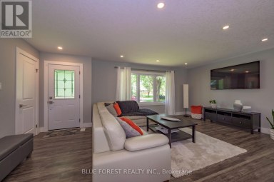 966 GLENBANNER ROAD London South (South Y) Ontario photo 4