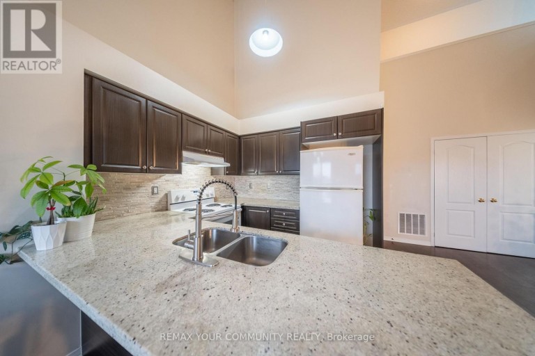 48 - 651F WARDEN AVENUE, Toronto (Clairlea-Birchmount), Ontario, M1L0E8