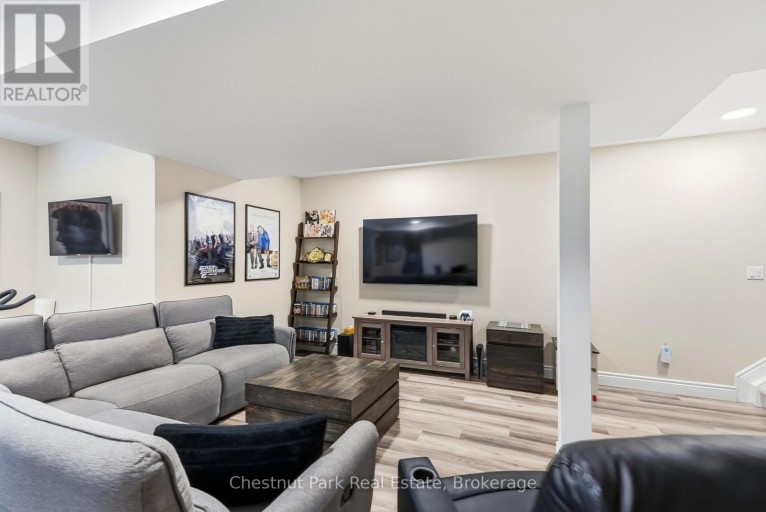 20 MORGAN HEIGHTS DRIVE, Huntsville (Chaffey), Ontario, P1H1B7
