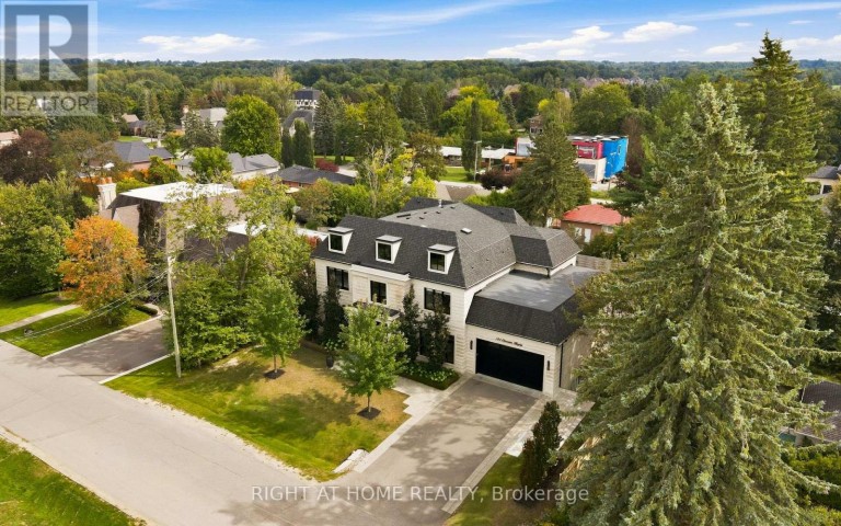125 CLEARVIEW HEIGHTS, King (King City), Ontario, L7B1H6