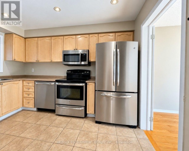 6143 SNOWY OWL CRESCENT, Mississauga (Lisgar), Ontario, L5N7B5