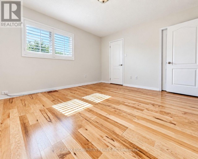 6143 SNOWY OWL CRESCENT, Mississauga (Lisgar), Ontario, L5N7B5