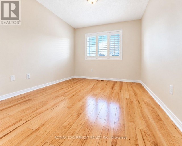 6143 SNOWY OWL CRESCENT, Mississauga (Lisgar), Ontario, L5N7B5