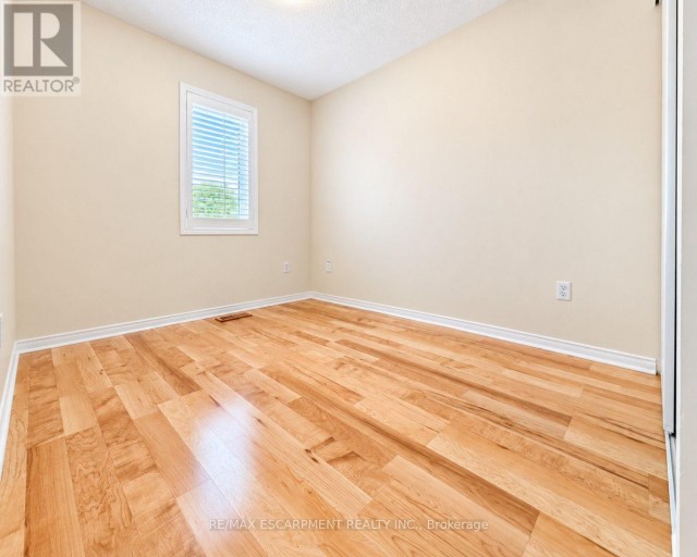 6143 SNOWY OWL CRESCENT, Mississauga (Lisgar), Ontario, L5N7B5