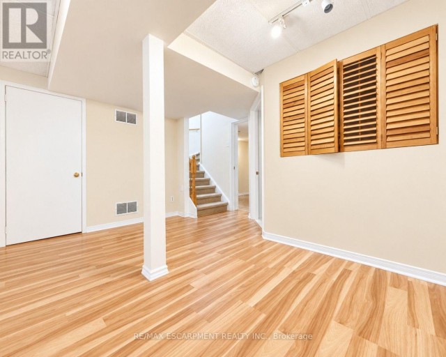 6143 SNOWY OWL CRESCENT, Mississauga (Lisgar), Ontario, L5N7B5