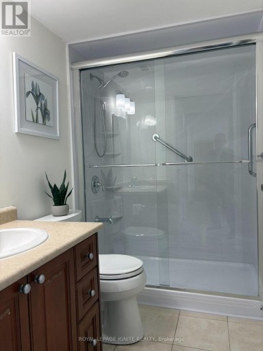 1105 - 3590 KANEFF CRESCENT, Mississauga (Mississauga Valleys), Ontario, L5A3X3