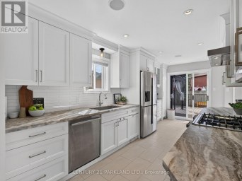 228 ROSEMOUNT AVENUE Toronto (Humberlea-Pelmo Park) Ontario photo 11