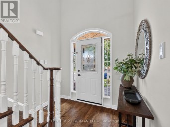 228 ROSEMOUNT AVENUE Toronto (Humberlea-Pelmo Park) Ontario photo 4