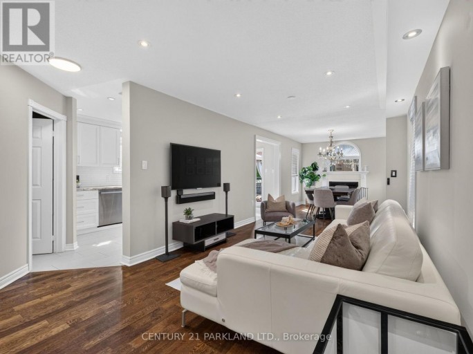 228 ROSEMOUNT AVENUE, Toronto (Humberlea-Pelmo Park), Ontario, M9N3X6