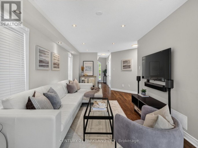 228 ROSEMOUNT AVENUE, Toronto (Humberlea-Pelmo Park), Ontario, M9N3X6
