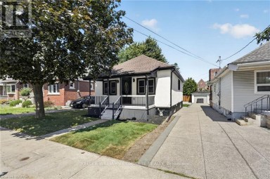 43 BRUCEDALE AVENUE E Hamilton (Centremount) Ontario photo 2