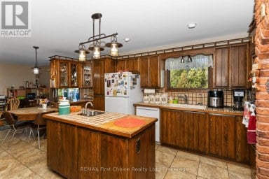 3410 HWY 11 71 HIGHWAY La Vallee Ontario photo 15