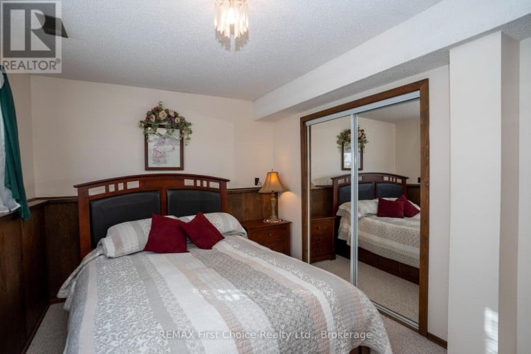 3410 HWY 11 71 HIGHWAY, La Vallee, Ontario, P0W1C0