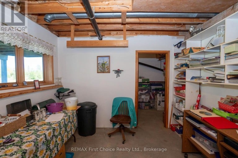 3410 HWY 11 71 HIGHWAY, La Vallee, Ontario, P0W1C0
