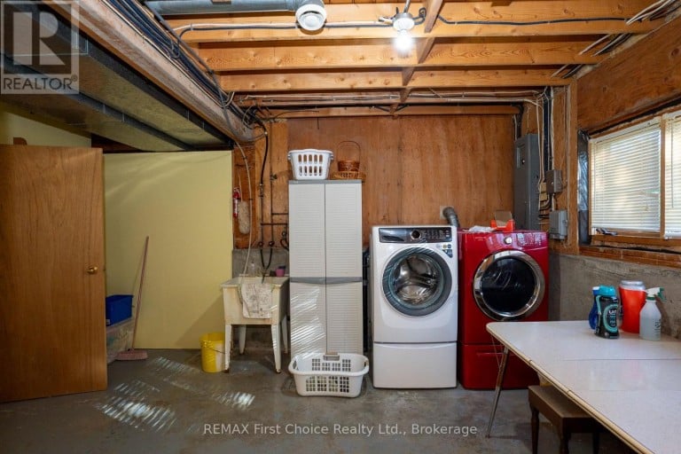 3410 HWY 11 71 HIGHWAY, La Vallee, Ontario, P0W1C0