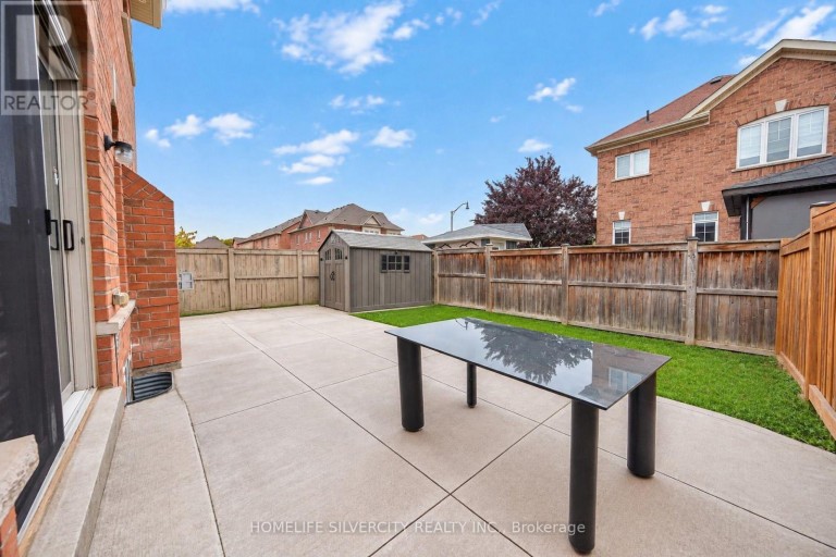 355 ROBERT PARKINSON DRIVE, Brampton (Northwest Brampton), Ontario, L7A0G1