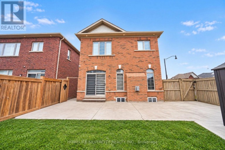 355 ROBERT PARKINSON DRIVE, Brampton (Northwest Brampton), Ontario, L7A0G1