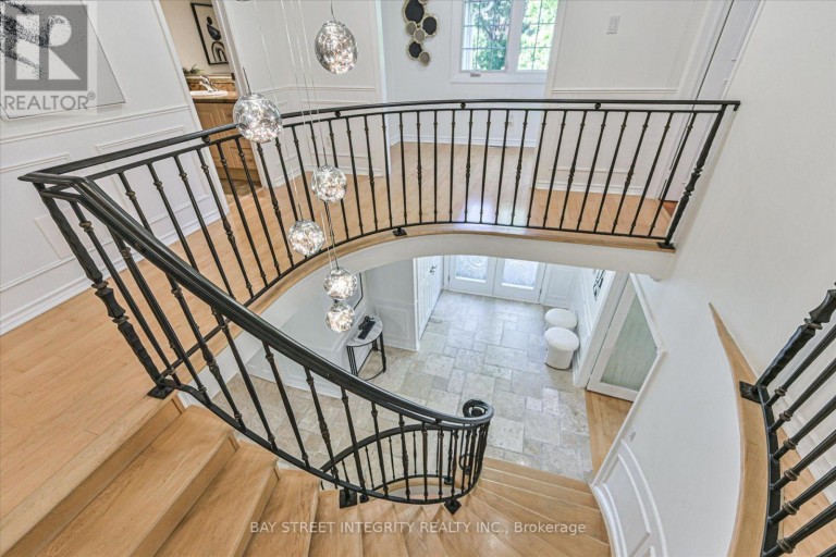 151 OLD SURREY LANE, Richmond Hill (South Richvale), Ontario, L4C6R9