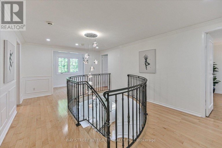 151 OLD SURREY LANE, Richmond Hill (South Richvale), Ontario, L4C6R9