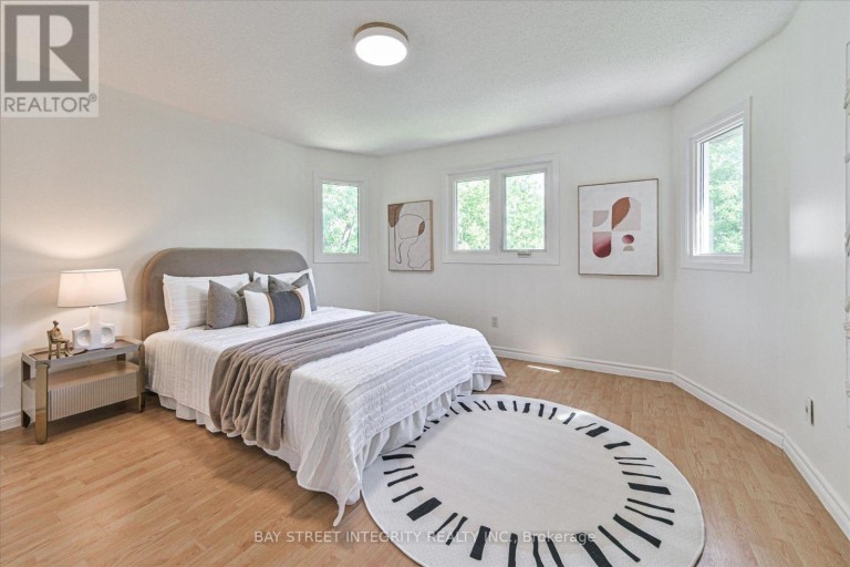 151 OLD SURREY LANE, Richmond Hill (South Richvale), Ontario, L4C6R9