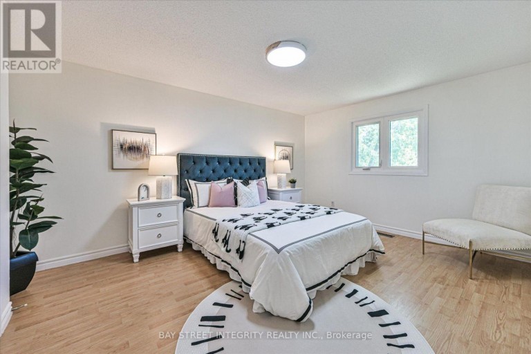 151 OLD SURREY LANE, Richmond Hill (South Richvale), Ontario, L4C6R9