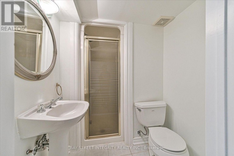 151 OLD SURREY LANE, Richmond Hill (South Richvale), Ontario, L4C6R9