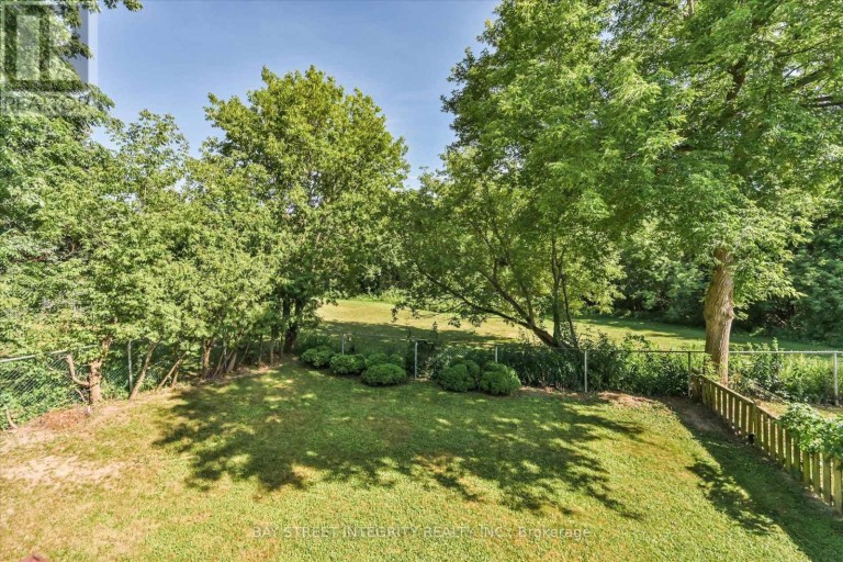 151 OLD SURREY LANE, Richmond Hill (South Richvale), Ontario, L4C6R9