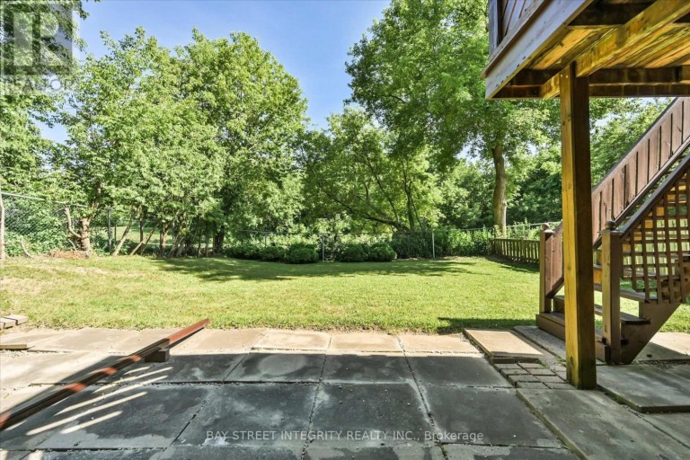 151 OLD SURREY LANE, Richmond Hill (South Richvale), Ontario, L4C6R9