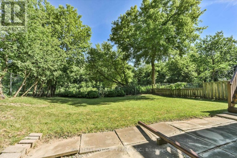 151 OLD SURREY LANE, Richmond Hill (South Richvale), Ontario, L4C6R9
