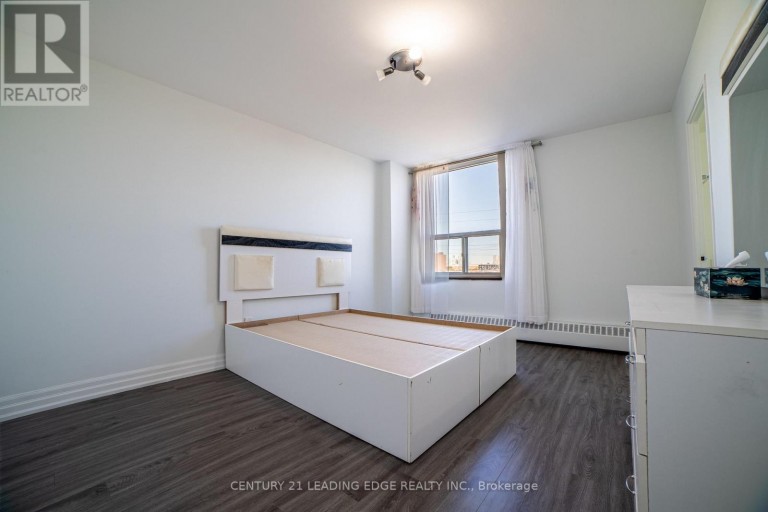604 - 25 FOUR WINDS DRIVE, Toronto (York University Heights), Ontario, M3J1K8