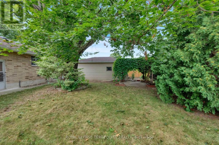 126 PARTRIDGE CRESCENT, Chatham-Kent (Chatham), Ontario, N7L1E9
