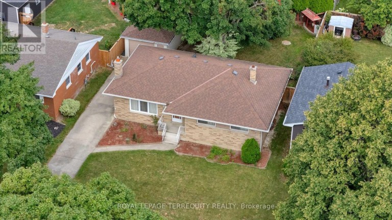 126 PARTRIDGE CRESCENT, Chatham-Kent (Chatham), Ontario, N7L1E9