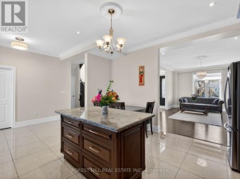 114 REGENT ROAD Toronto (Downsview-Roding-CFB) Ontario photo 11
