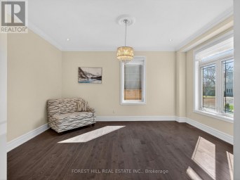 114 REGENT ROAD Toronto (Downsview-Roding-CFB) Ontario photo 16