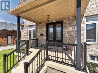 114 REGENT ROAD Toronto (Downsview-Roding-CFB) Ontario photo 2