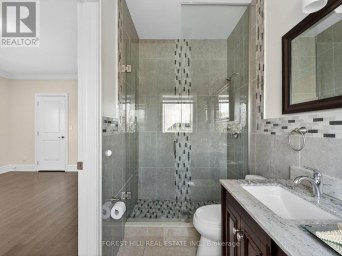 114 REGENT ROAD Toronto (Downsview-Roding-CFB) Ontario photo 23