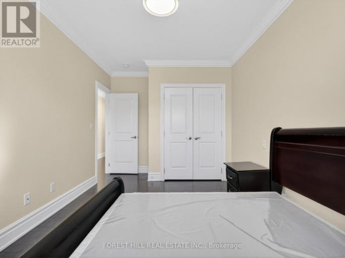 114 REGENT ROAD, Toronto (Downsview-Roding-CFB), Ontario, M3K1H4
