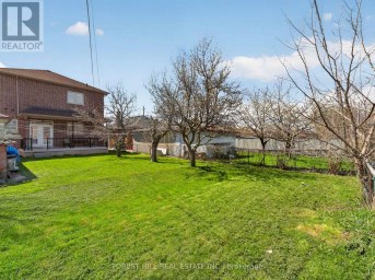 114 REGENT ROAD Toronto (Downsview-Roding-CFB) Ontario photo 43